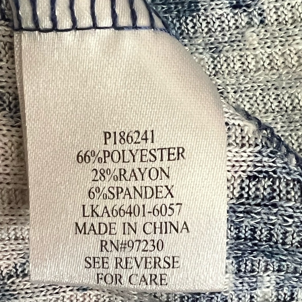 Absolutely Famous V-Neck Long Sleeve Top - Picture 5 of 5